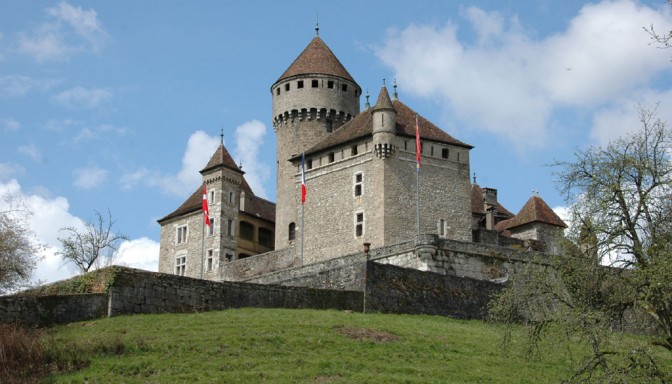 Le château de Montrottier